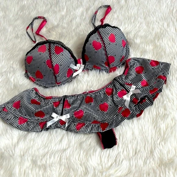 Victoria’s Secret Sexy Little Things Heart Bra and Panty Set - Picture 2 of 7